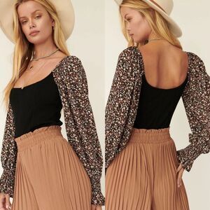 Nwt ribbed knit floral balloon‎ sleeve bodysuit